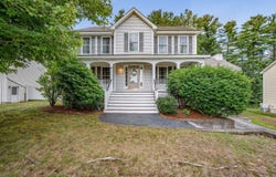 12 Hibiscus Way, Nashua, NH 03062