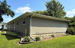 312 6Th Avenue W, Swea City, IA 50590