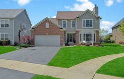 122 Fieldcrest Drive, Bartlett, IL 60103
