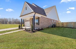 802 W Quitman Court, Nesbit, MS 38651