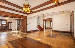 990 W 7TH Ave, Eugene, OR 97402