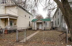 1108 NE PERRY Street, Peoria, IL 61603