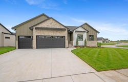 8513 W Pebble St, Maize, KS 67101