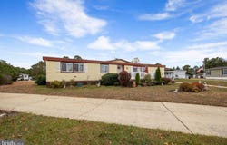 8 MARY COURT, BARNEGAT, NJ 08005
