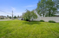 5 Wendy Rd, Woodbridge Twp., NJ 07067-1334