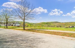 119 Parkberry Rd, Oak Ridge, TN 37830