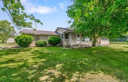 13637 S State Road, Lake Odessa, MI 48849