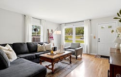 3106 SW Burlingame RD, Topeka, KS 66611