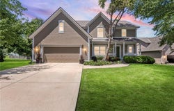 20818 W 102nd Street, Lenexa, KS 66220