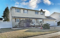 195 Maple Avenue, Bethpage, NY 11714