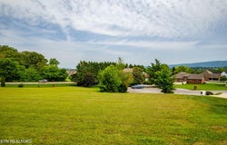 1144 Heathmoore Court, Maryville, TN 37803