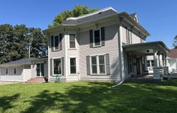 911 Pine Street, Atlantic, IA 50022