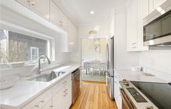 37 Almy Street, Newport, RI 02840