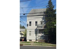 215 Valley Rd, Clifton City, NJ 07013-1146
