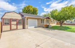 303 Walnut Street, New Plymouth, ID 83655
