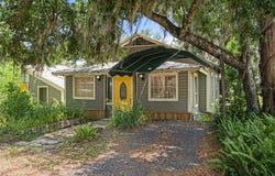 603 FRONT STREET, WELAKA, FL 32193