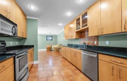 1633 NW 19TH CIRCLE, GAINESVILLE, FL 32605
