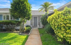 2922 S Peninsula Drive, Daytona Beach, FL 32118