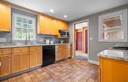 10 Carlida Rd, Groveland, MA 01834