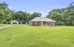 12920 Preacher Powell Road, Carriere, MS 39426