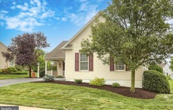 802 HEATHER RIDGE, MANHEIM, PA 17545