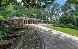 6456 Wright Road NE, Sandy Springs, GA 30328