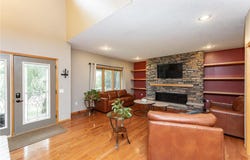 1833 Shannon Oaks Boulevard NE, Rochester, MN 55906