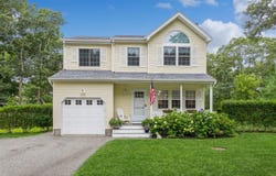 1 Re Court, Hampton Bays, NY 11946