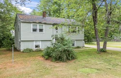 19 Wing Street, Lisbon, ME 04252