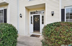 5 Fenwick Drive, Avon, CT 06001