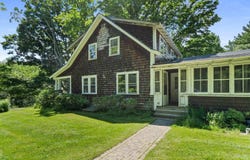 15 Sherburne Road, Lee, NH 03861