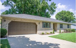 614 Montgomery Circle, Carmi, IL 62821