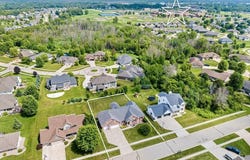 2134 LUXURY Drive, GREEN BAY, WI 54313