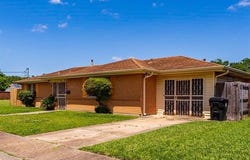 4725 CHARLENE Drive, New Orleans, LA 70127