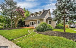 1014 W KINGS Highway, MOUNT EPHRAIM, NJ 08059