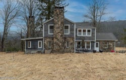 575 Parkers Glen Road, Shohola, PA 18458