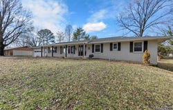 1331 N Cape Rock Drive, Cape Girardeau, MO 63701
