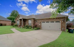 85 Larkspur Court, Russellville, AR 72802-6913
