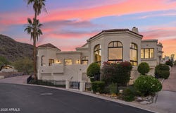 3800 E LINCOLN Drive, Phoenix, AZ 85018