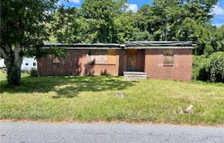 775 West Circle SW, Conyers, GA 30012