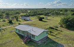 209 Esquell Ranch Rd., Harper, TX 78631