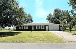 112 Charloe Circle, Ottawa, OH 45875