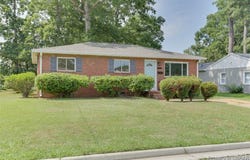 123  Delmar Ln, Newport News, VA 23602