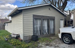 18 E North Street, New Palestine, IN 46163