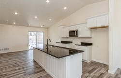 140 Towne Centre Dr, Urbana, IA 52345