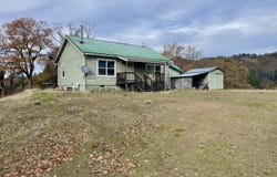 10381 Ruth-Zenia Road, Mad River, CA 95552