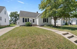 822 Park Avenue, New Haven, IN 46774-1612