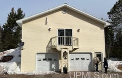 50672 Paradise, Lake Linden, MI 49945