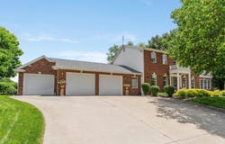 1106 Woodcrest Lane, Kendallville, IN 46755