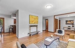 1437 Wisconsin Avenue N, Golden Valley, MN 55427